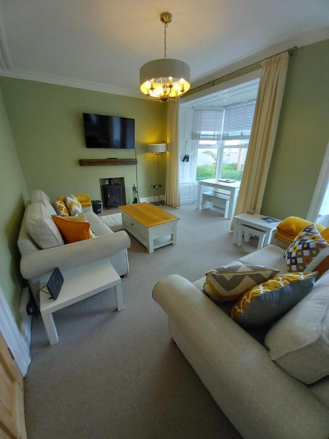 Villa Seashells, Newry, Anglesey - Ideal For The Ferry Crossing To Ireland Holyhead Exterior foto